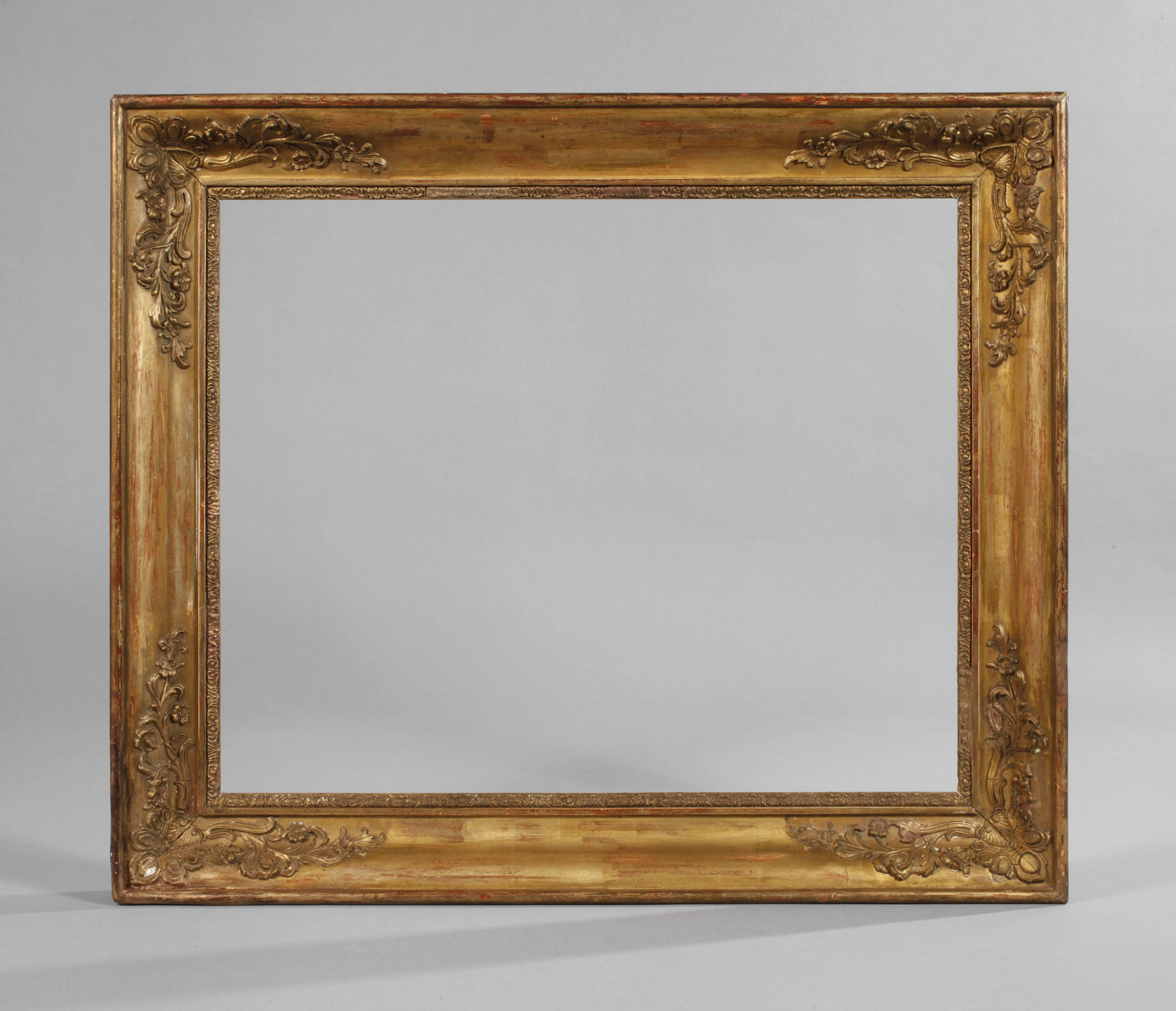 Klassizistischer Rahmen