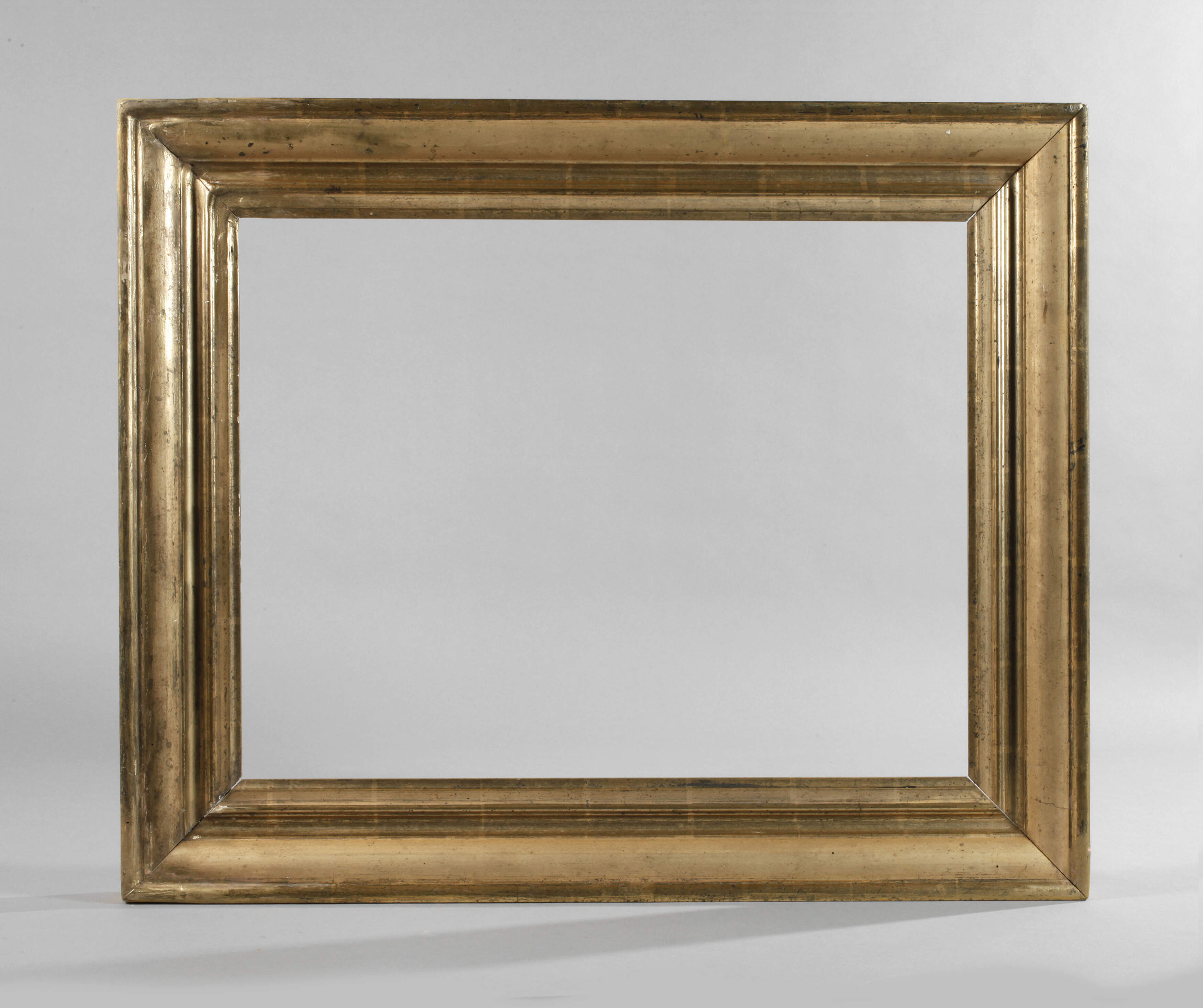Breiter Waschgoldrahmen