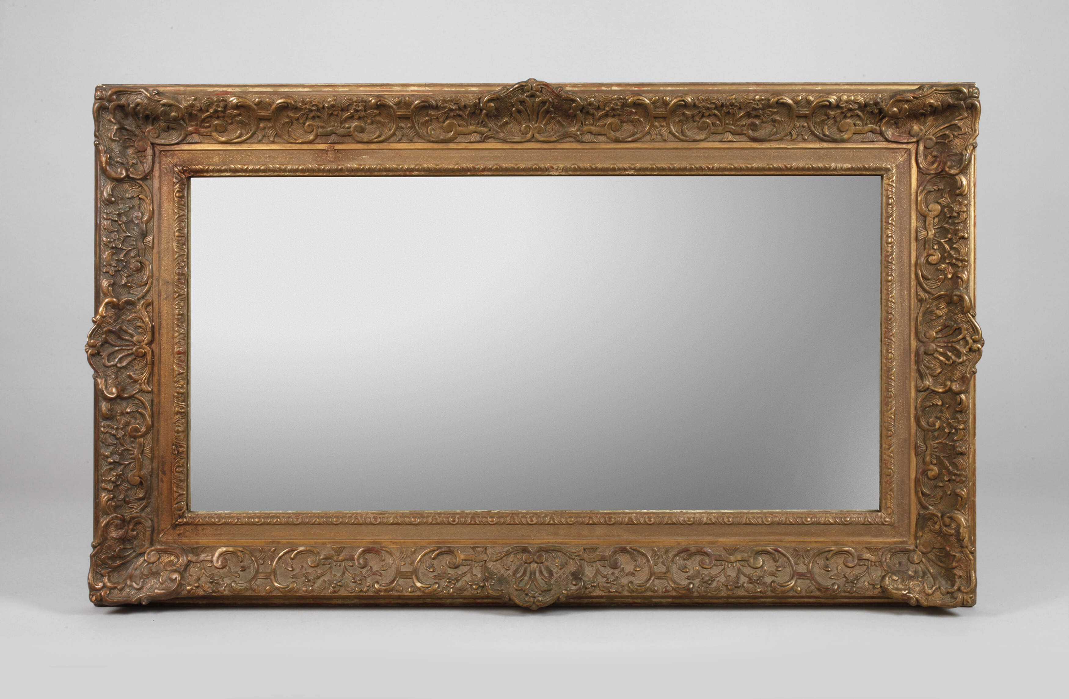 Goldstuckrahmen mit Spiegel