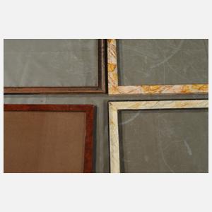 Konvolut von 11 Holzleisten