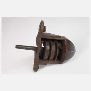 Frühes Kapellenschloss