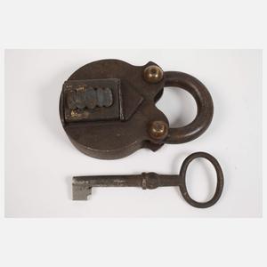 Drei Vorhängeschlösser