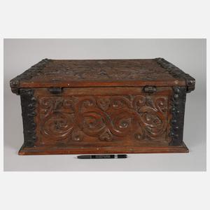 Geschnitzte Barocklade