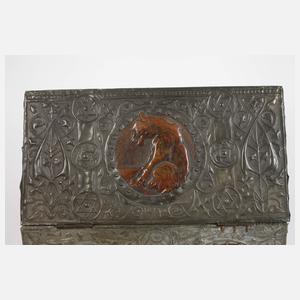 Kassette im gotischen Stil