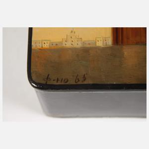 Drei Lackdosen Russland