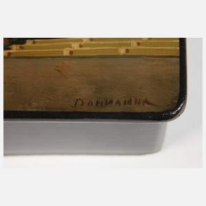 Drei Lackdosen Russland