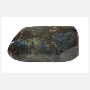 Geschliffener Labradorit