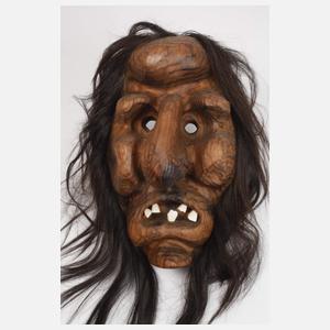 Zwei Walliser Masken