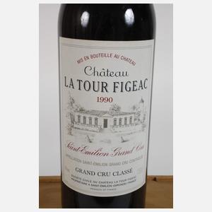 Zwei Flaschen Rotwein