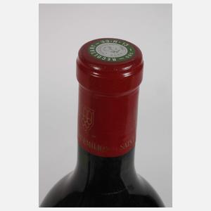 Zwei Flaschen Rotwein