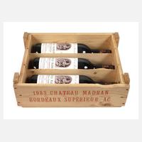 Drei Flaschen Rotwein111