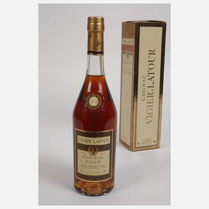Drei Flaschen Cognac