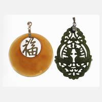 Zwei Schmuckanhänger111