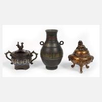 Konvolut Bronzegefäße111