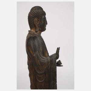 Stehender Amida Nyorai