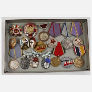 Konvolut Orden und Abzeichen Russland und DDR