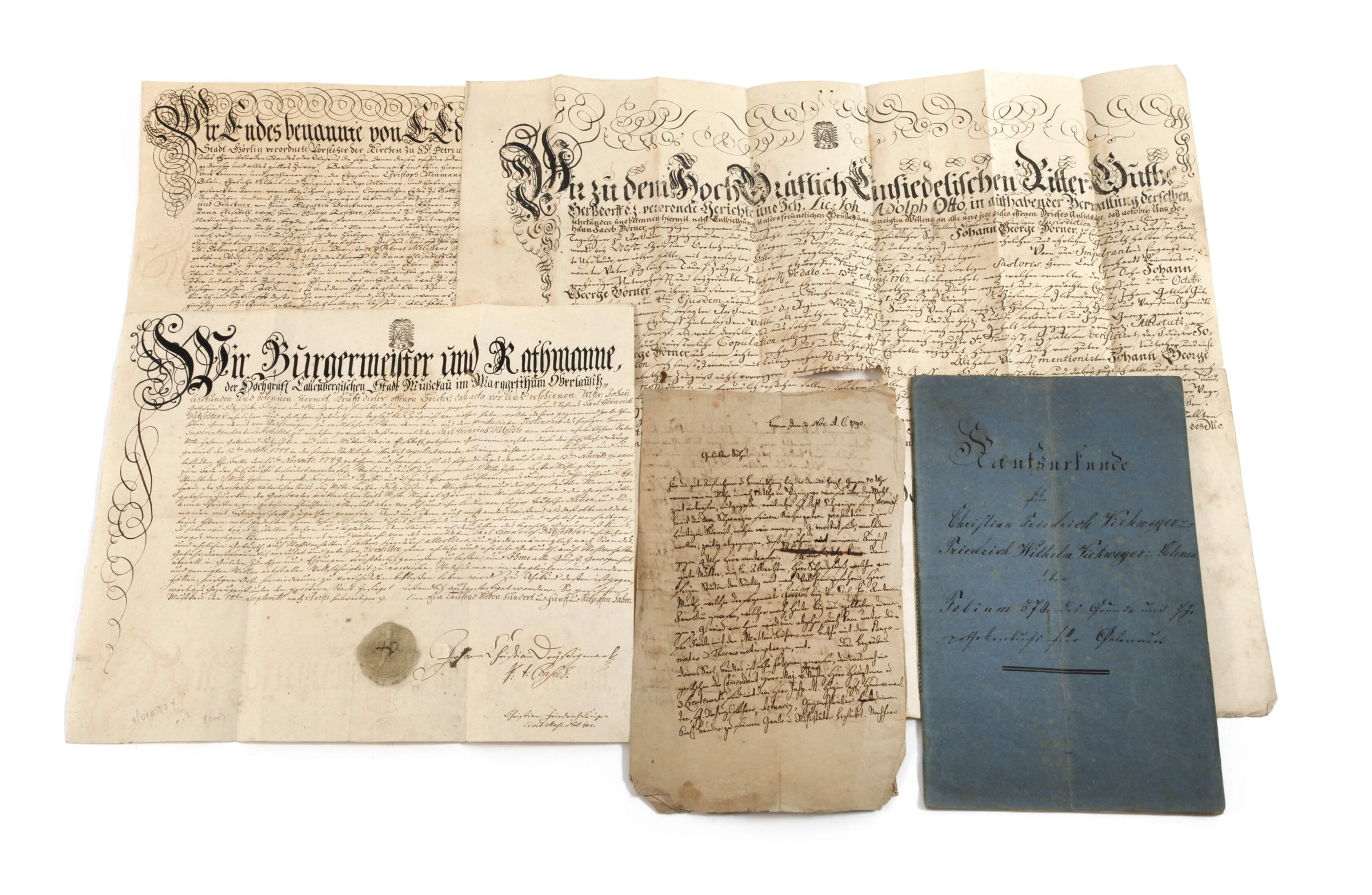 Fünf historische Schriftstücke