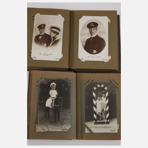 Zwei Postkartenalben deutsche Kaiserfamilie