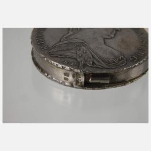 Maria-Theresia-Taler als Lupe