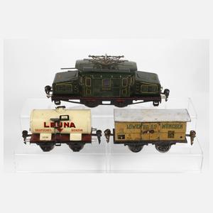 Märklin E-Lok und zwei Wagons