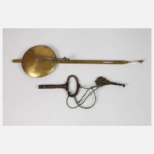 Große englische Stutzuhr mit Carillon