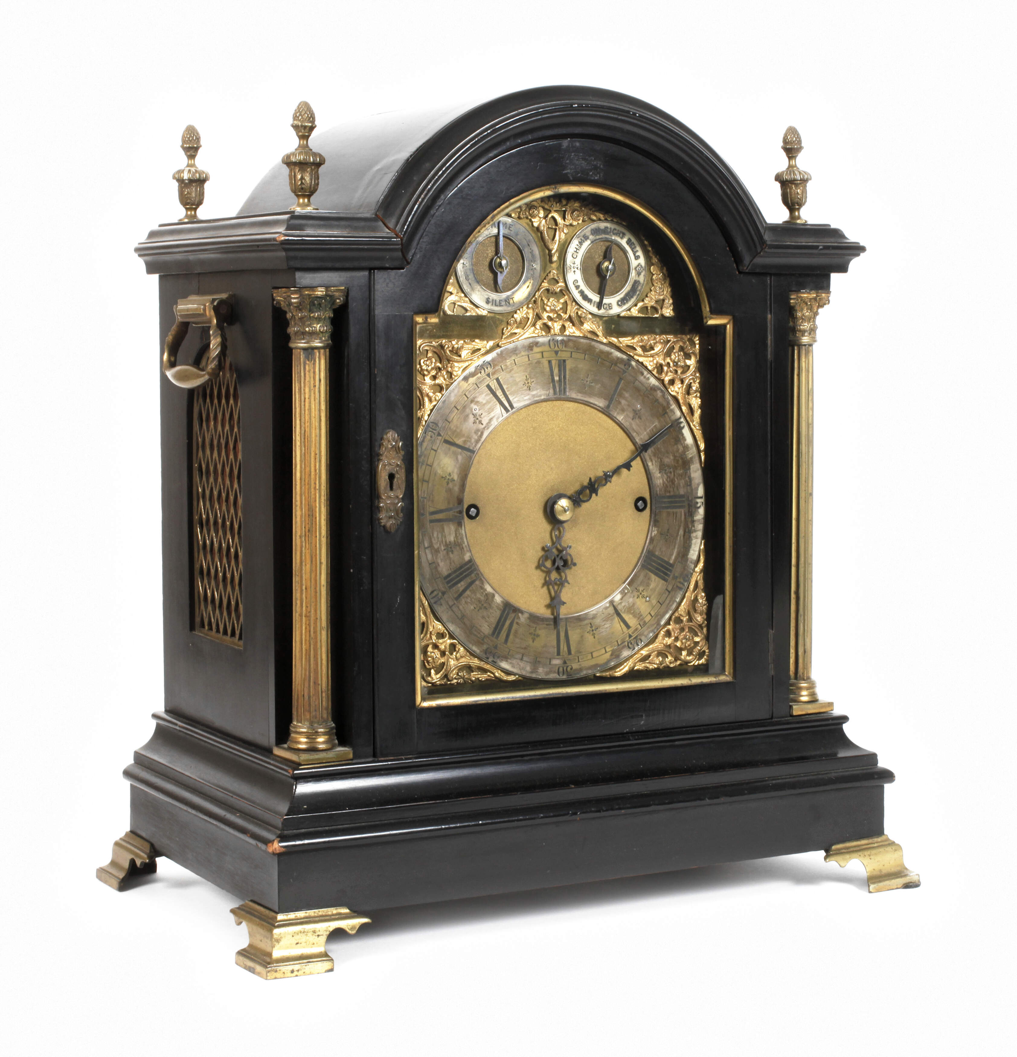 Große englische Stutzuhr mit Carillon