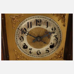 Tischuhr Historismus