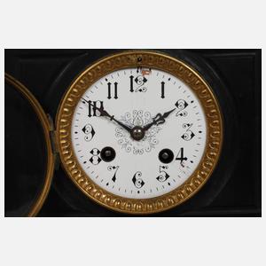 Figurenpendule Bronze