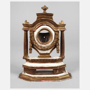 Geschnitzter Uhrenständer