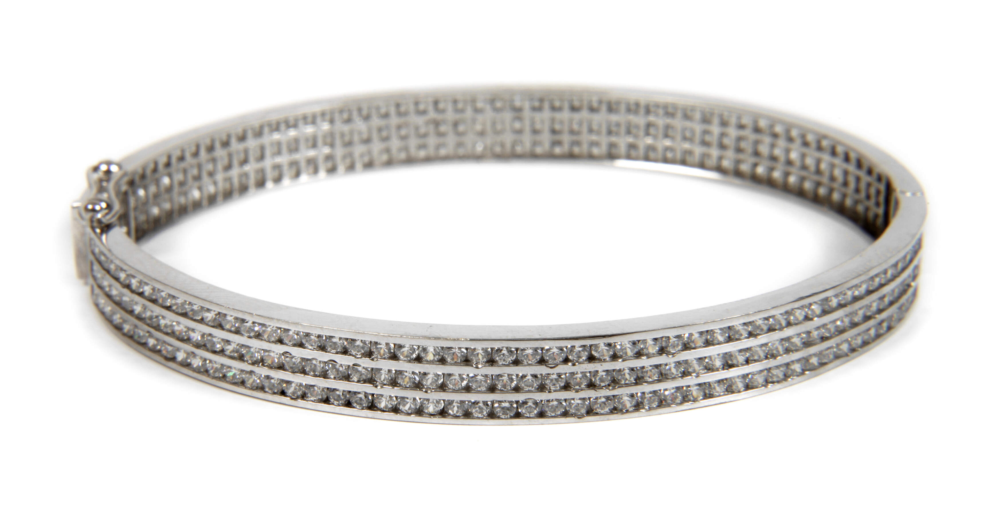 Armreif mit Steinbesatz