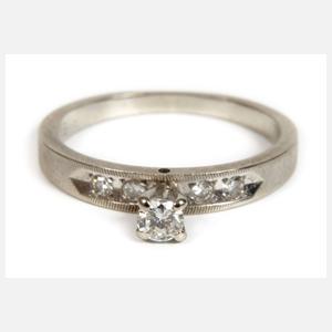 Damenring mit Diamanten