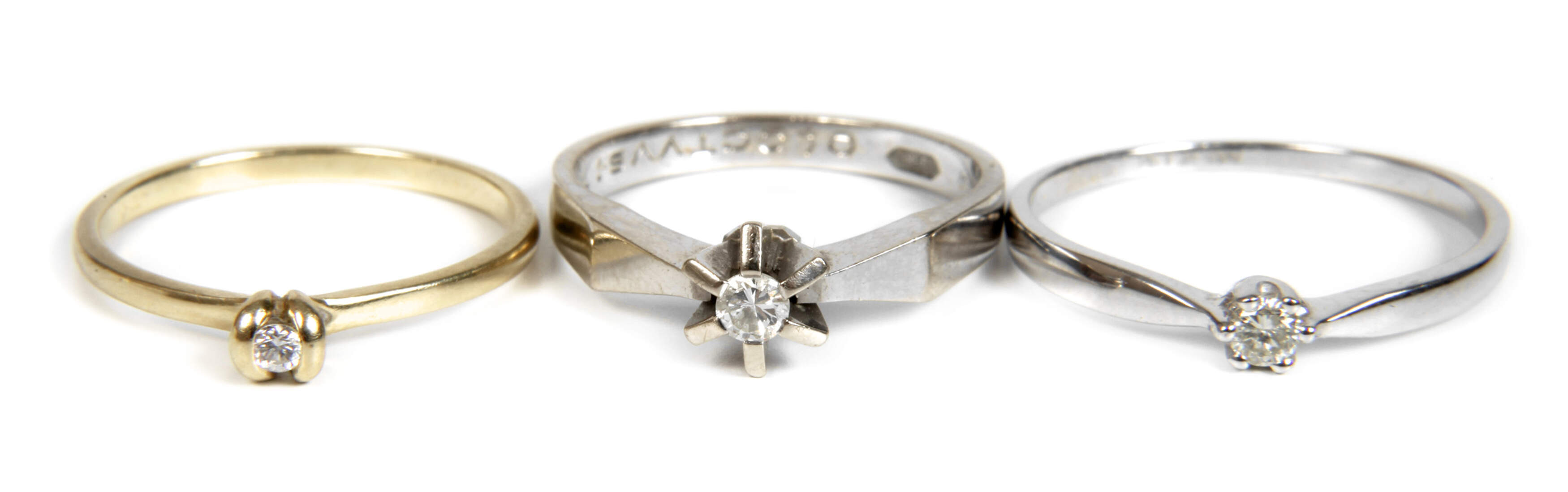 Drei Damenringe mit Brillanten