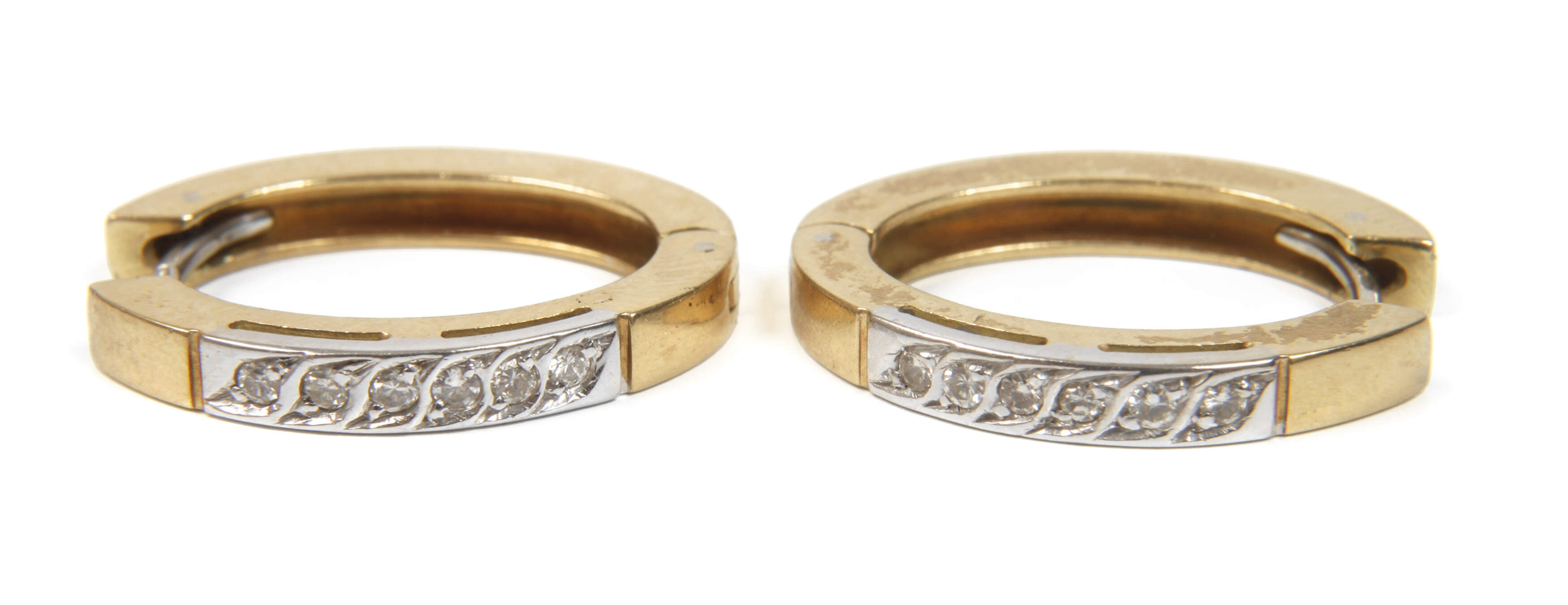 Paar Creolen mit Brillanten