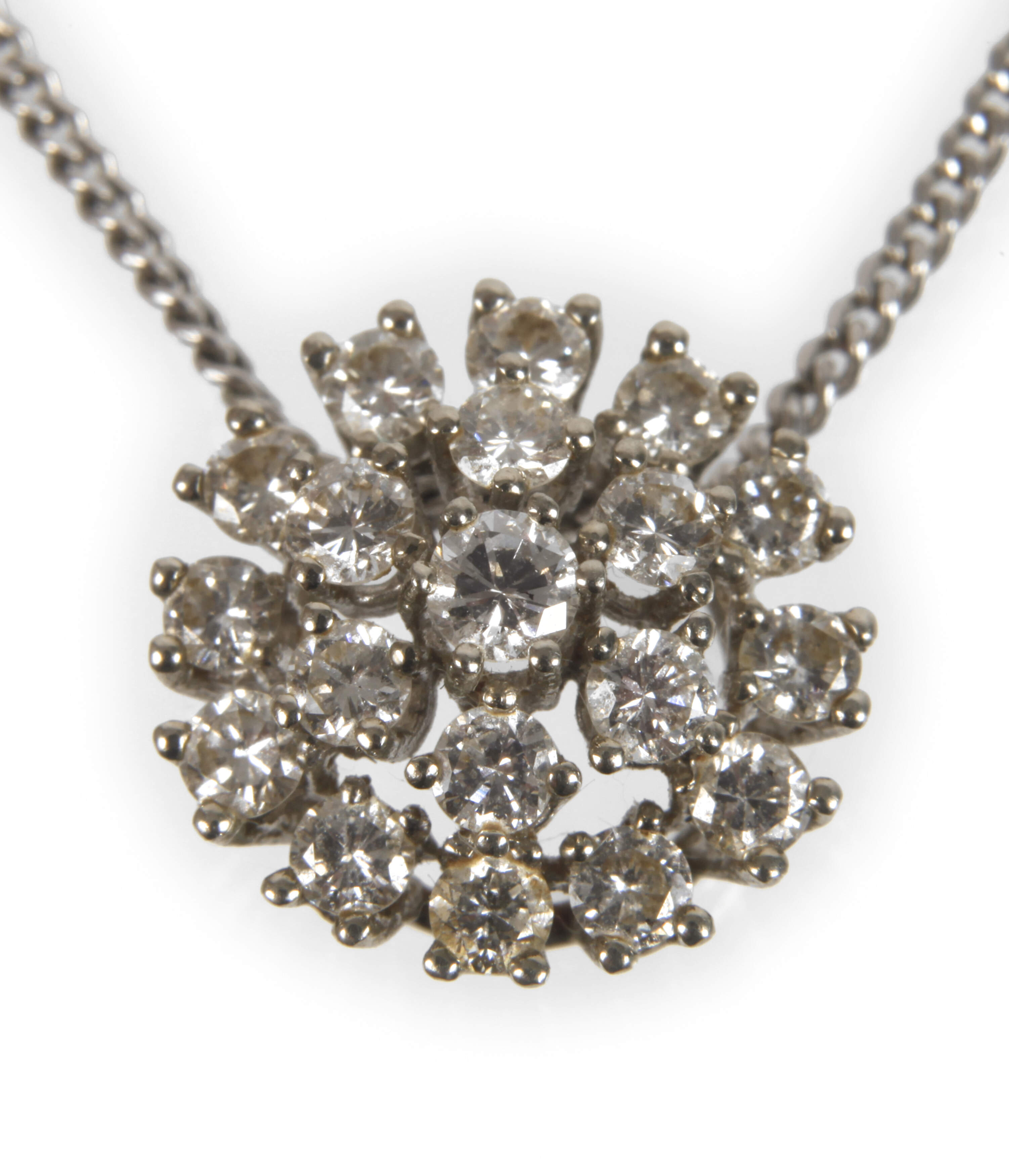 Brillantanhänger an Kette