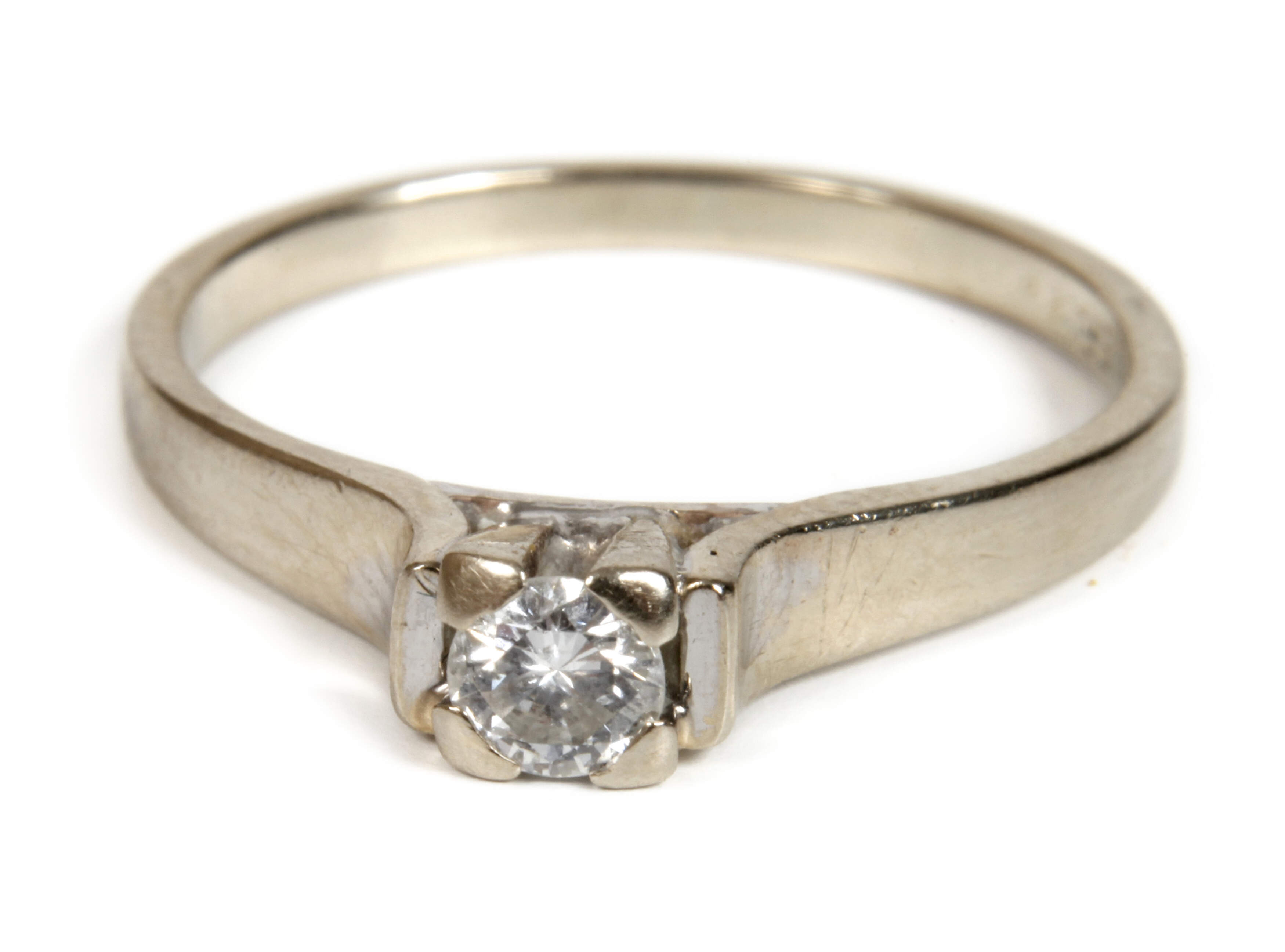 Damenring mit Brillant