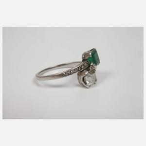Damenring mit Diamanten und Smaragd