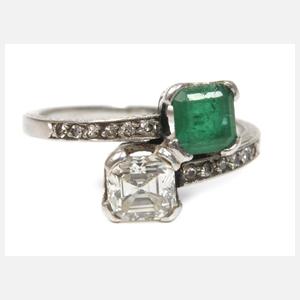 Damenring mit Diamanten und Smaragd