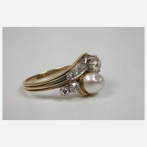 Prachtvoller Damenring mit Diamanten und Perle