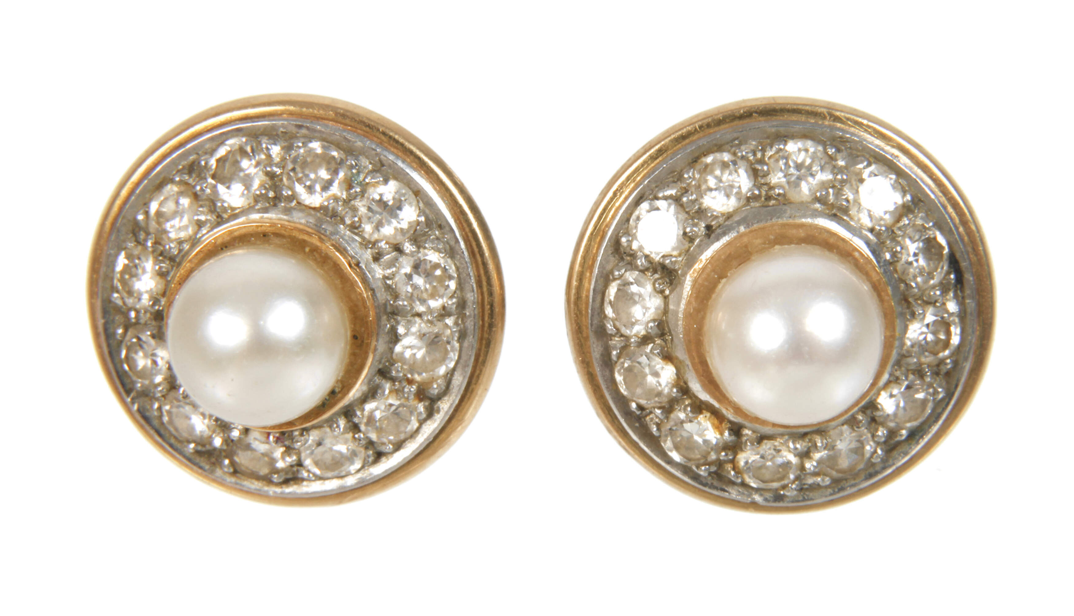 Paar Ohrstecker mit Perlen und Brillanten