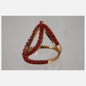 Damenring mit Korallen