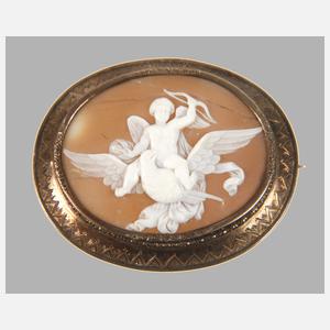 Brosche mit Muschelkamee