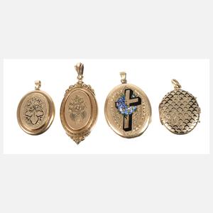 Vier Medaillonanhänger