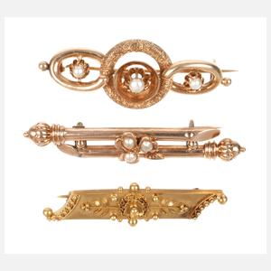 Drei Goldbroschen Historismus