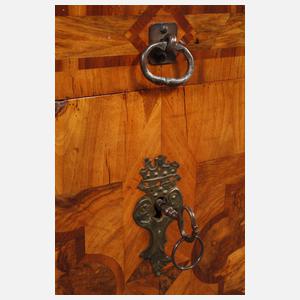 Barocke Runddeckeltruhe