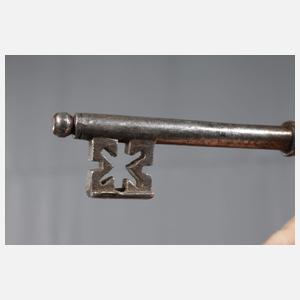 Barocke Runddeckeltruhe