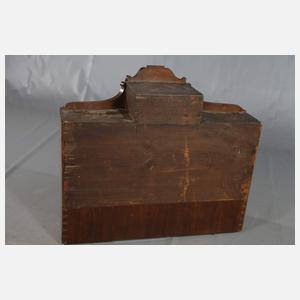 Aufsatz eines Barocksekretärs