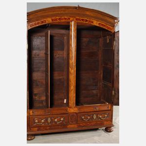 Großer barocker Hallenschrank
