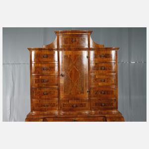 Aufsatzsekretär im Barockstil