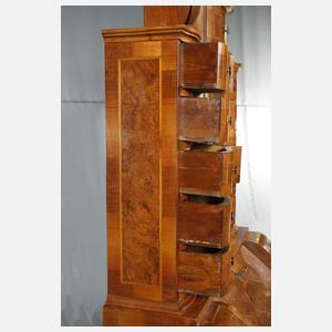 Aufsatzsekretär im Barockstil