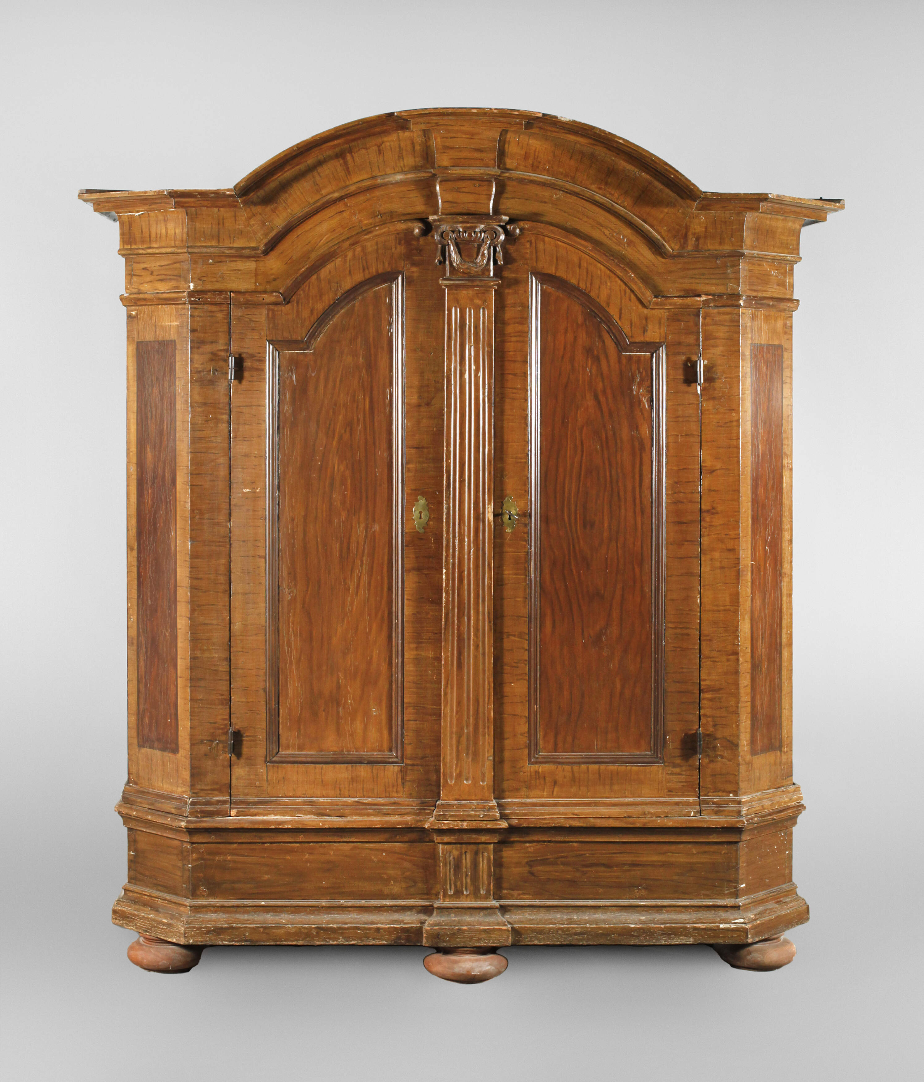 Barocker Dielenschrank